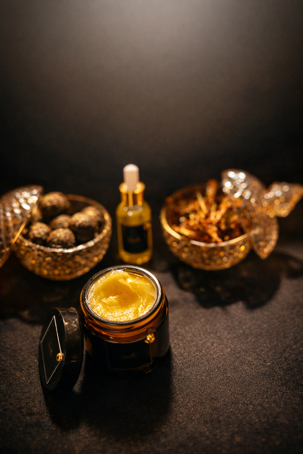 Golden Veil Makhamaria — Soft Sandalwood & Amber 100ml