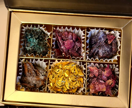 Malaz GB Luxury Bakhoor Discovery Box Handmade Sudanese Bakhoor Gift Set