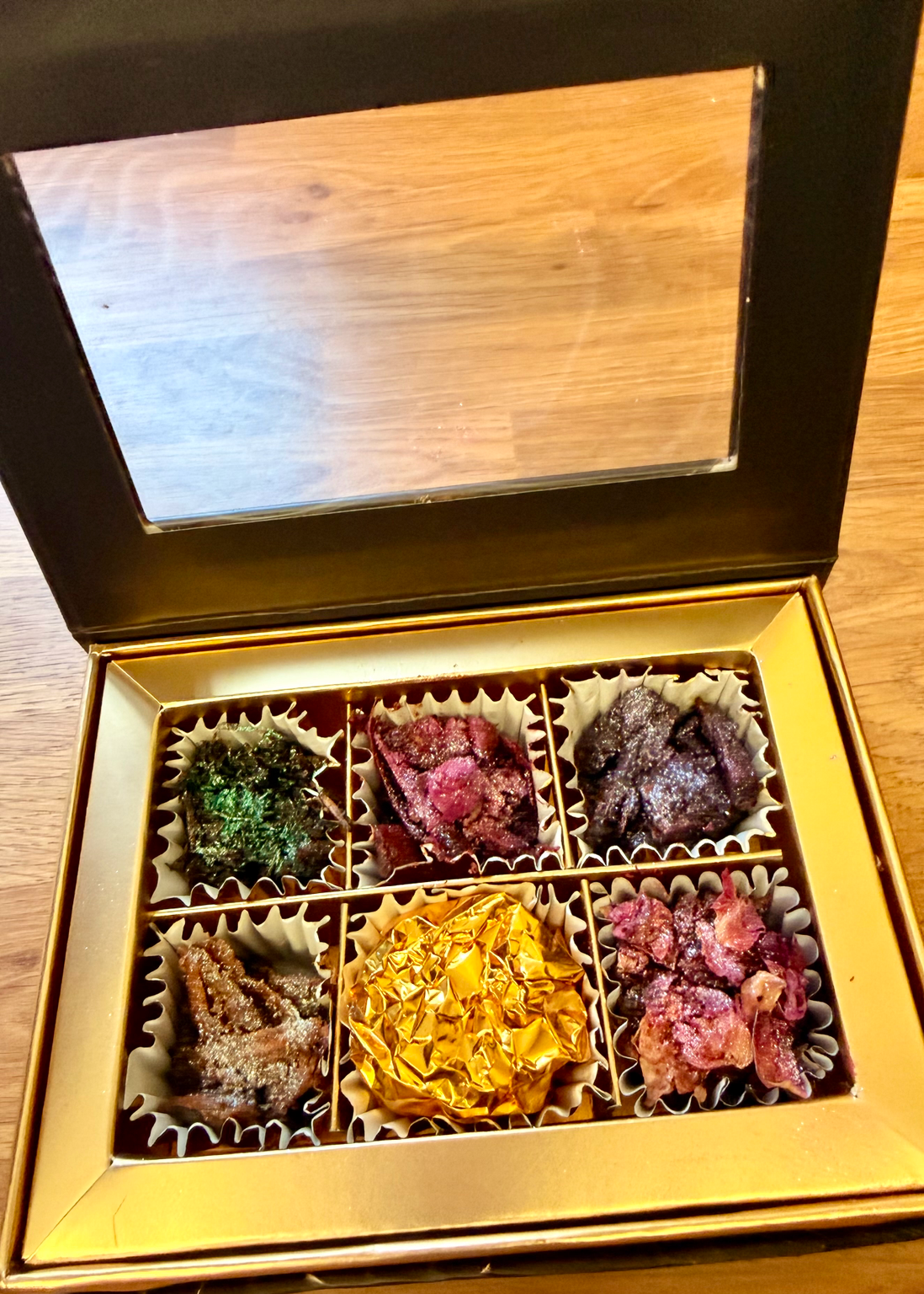 Malaz GB Luxury Bakhoor Discovery Box Handmade Sudanese Bakhoor Gift Set