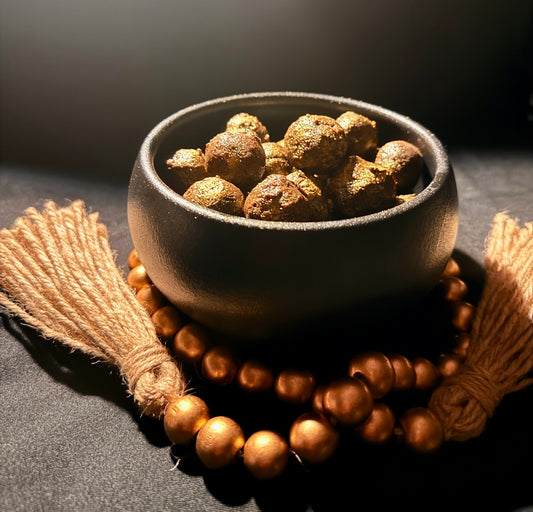 Sudanese Golden Veil Dilka Body Polish: Sandalwood & Turkish Musk